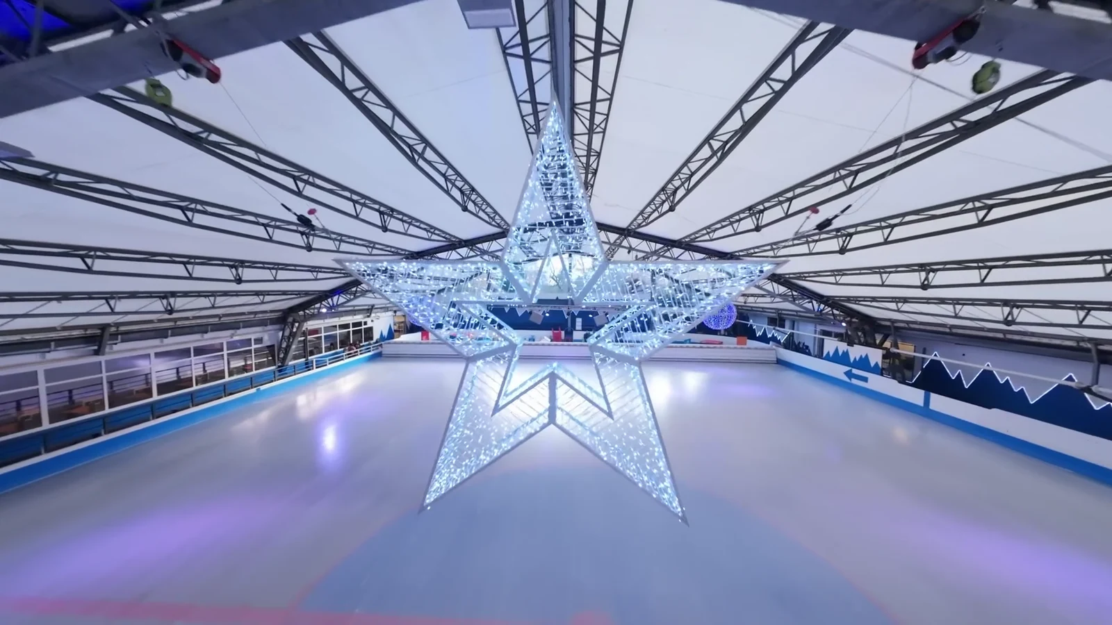 DroneBXL showreel: FPV flights and aerial views in Brussels